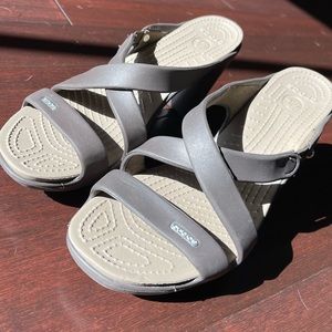 Crocs heels look brand new